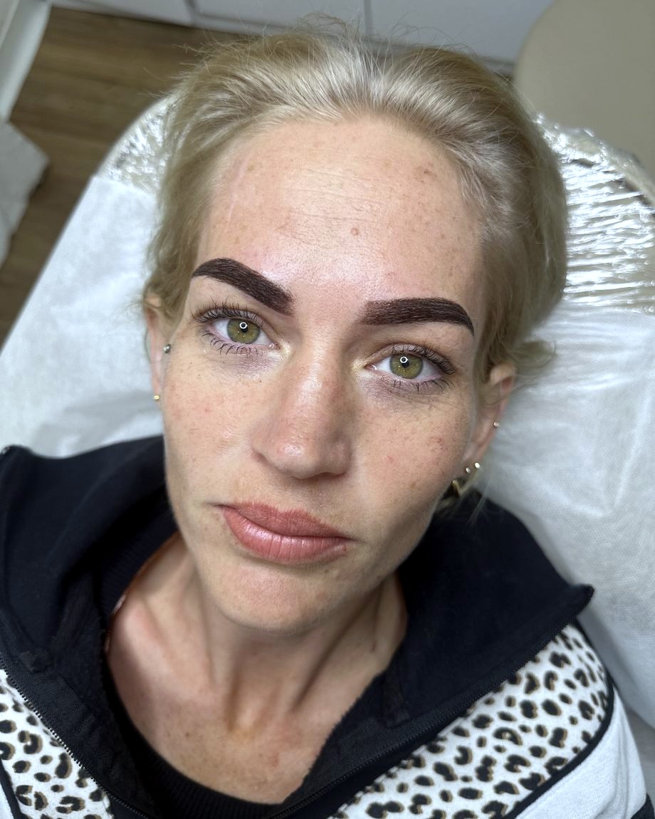 Cosmetic tattoo
